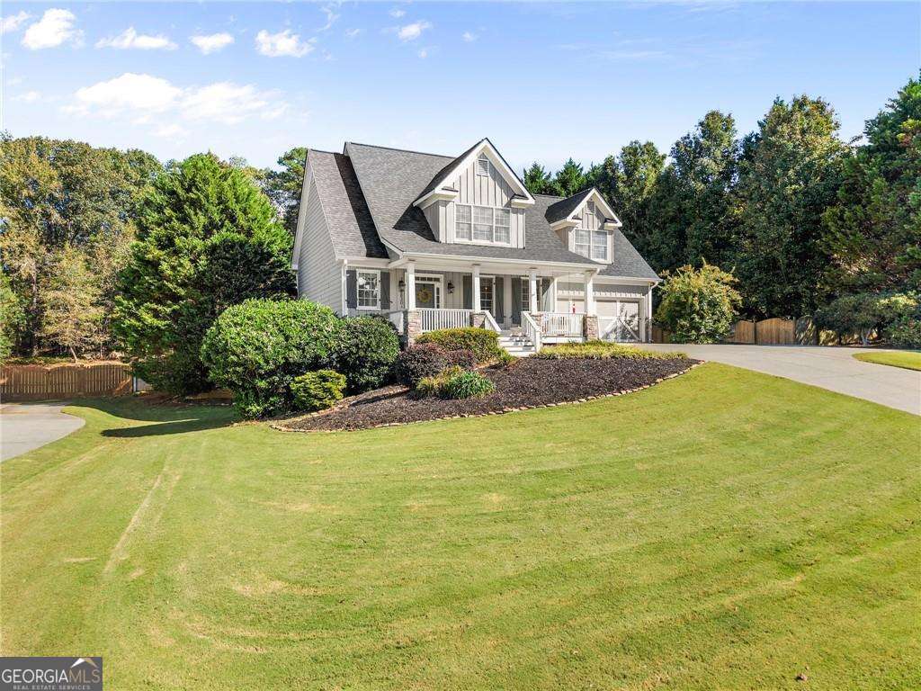 Twelve Oaks Place - Residential