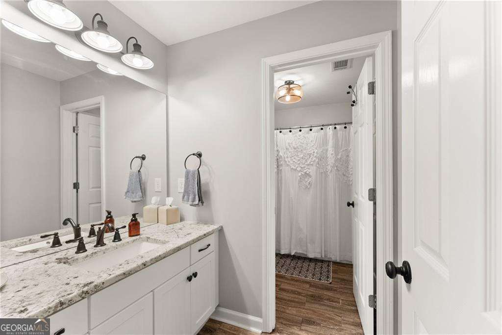 Twelve Oaks Place - Residential