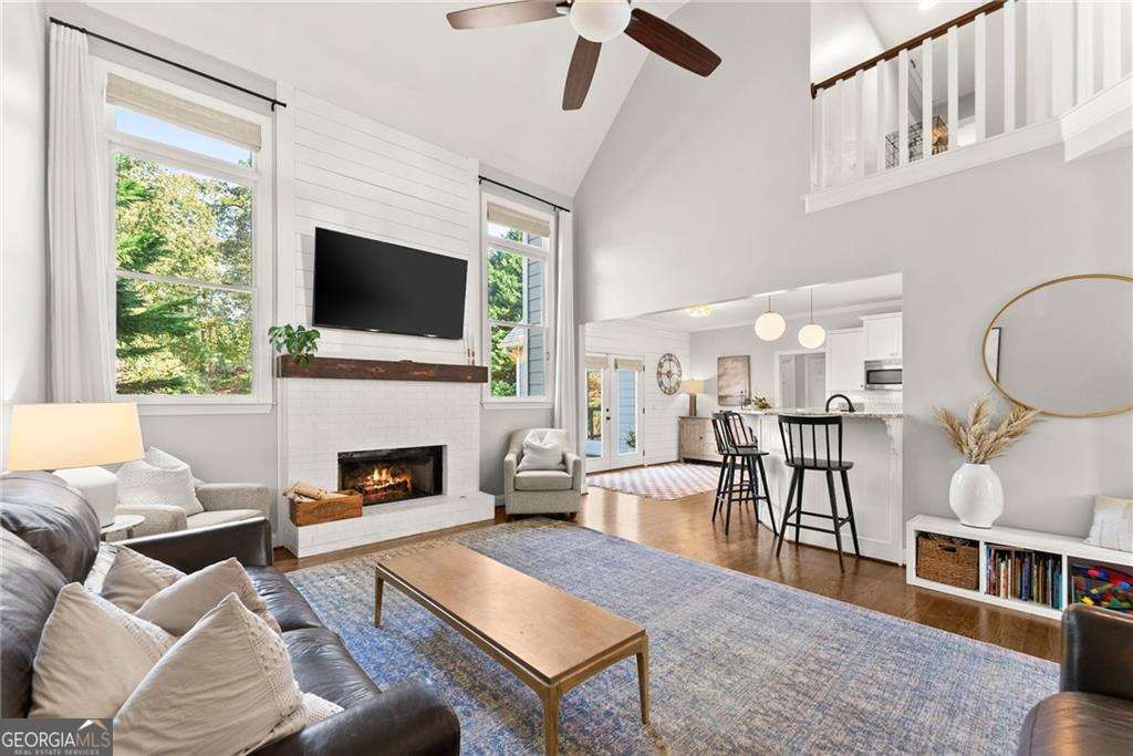 Twelve Oaks Place - Residential