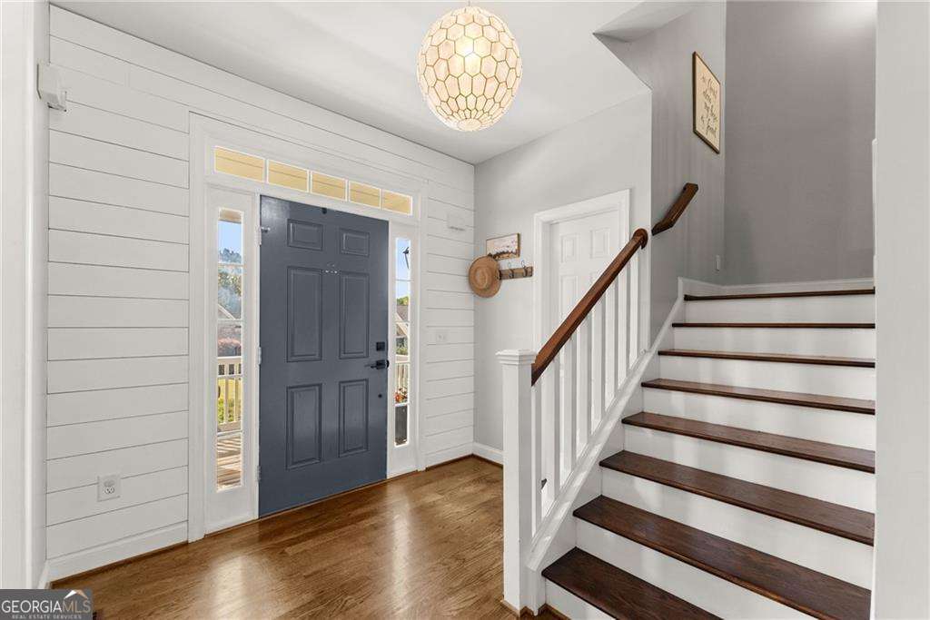 Twelve Oaks Place - Residential