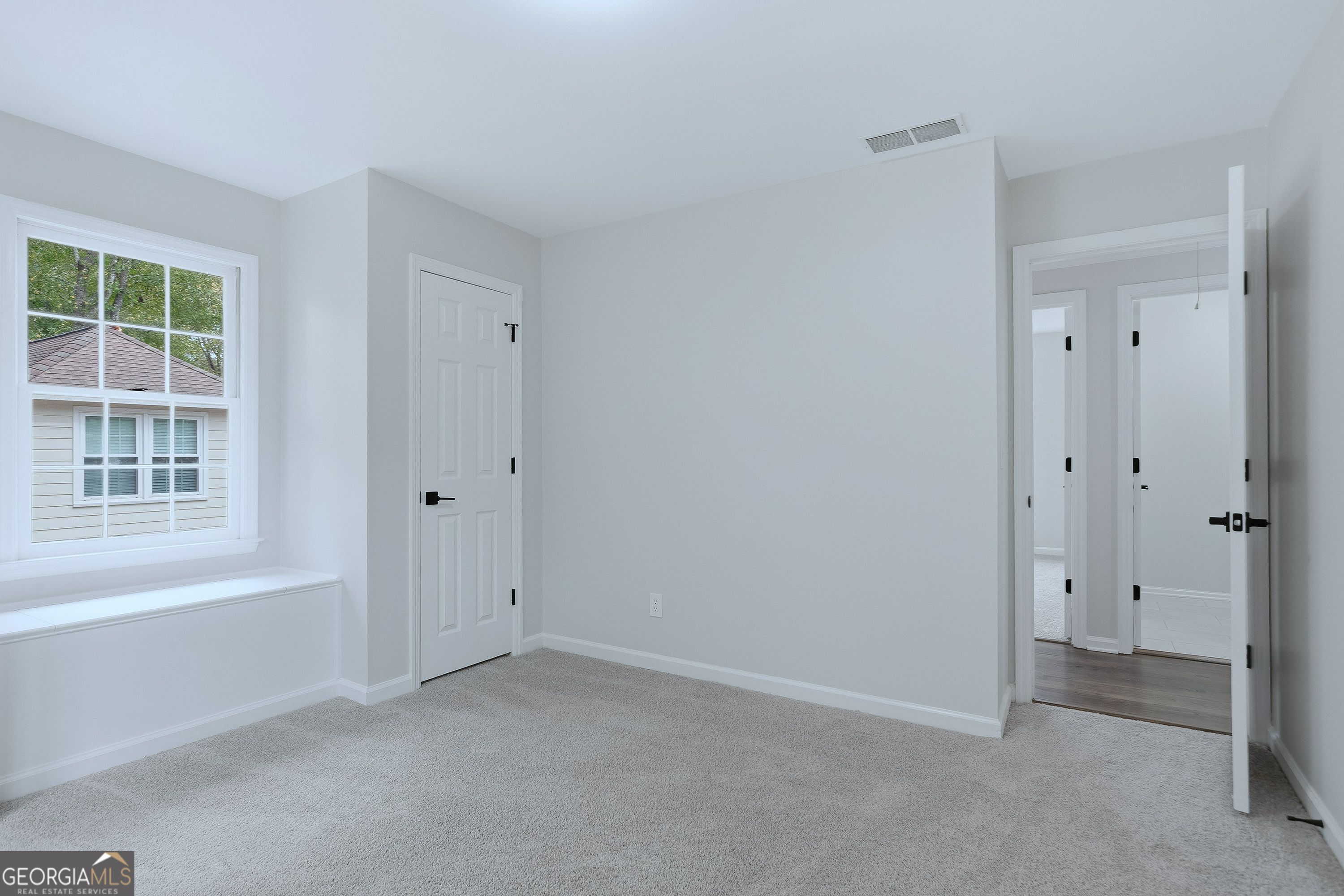 SOUTHLAKE WOODS - Residential