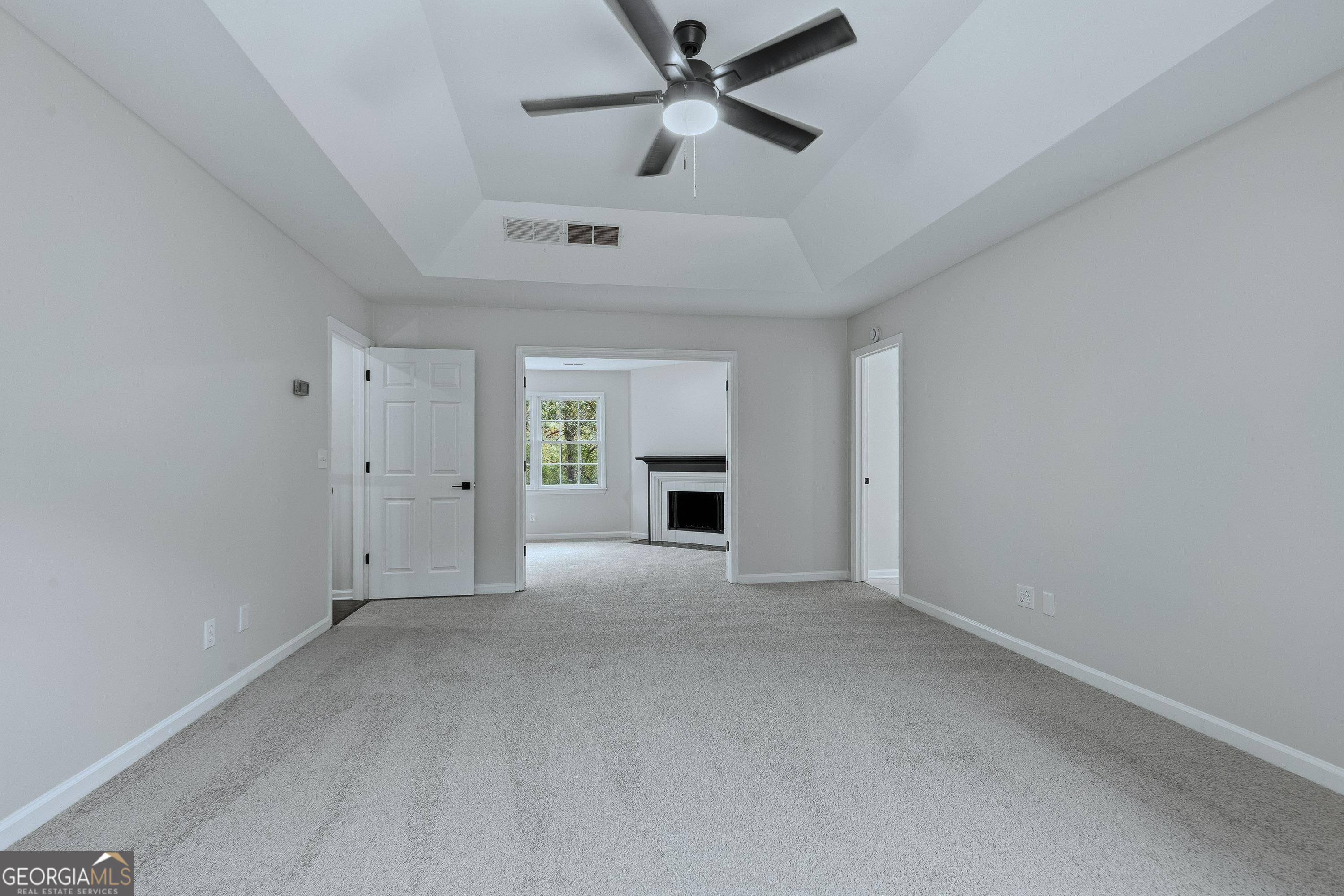 SOUTHLAKE WOODS - Residential