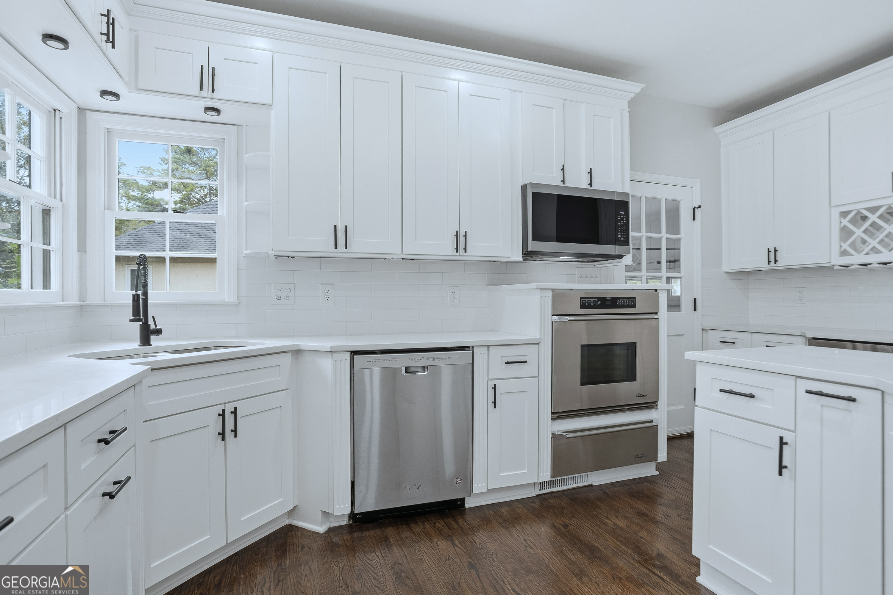 SOUTHLAKE WOODS - Residential