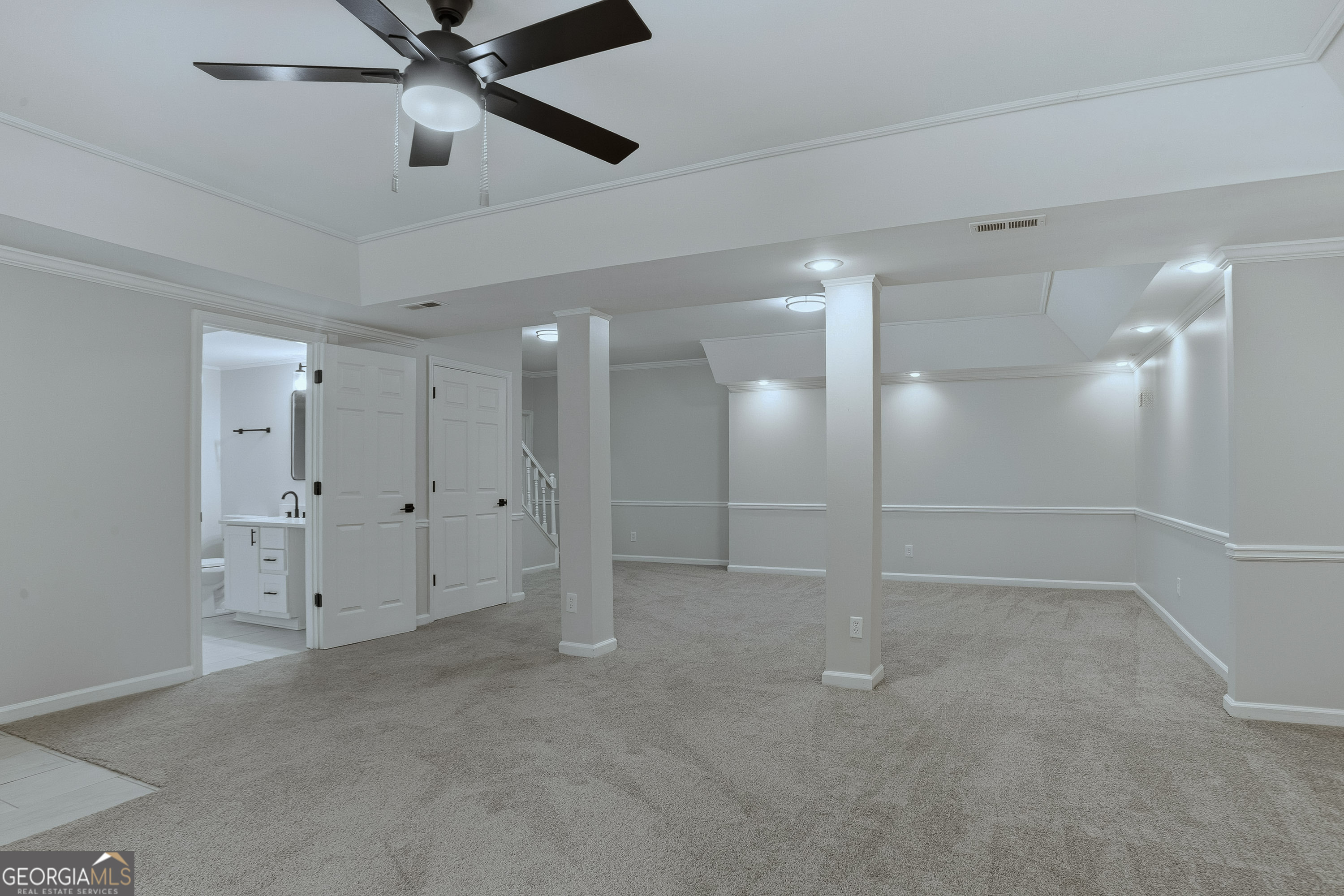 SOUTHLAKE WOODS - Residential