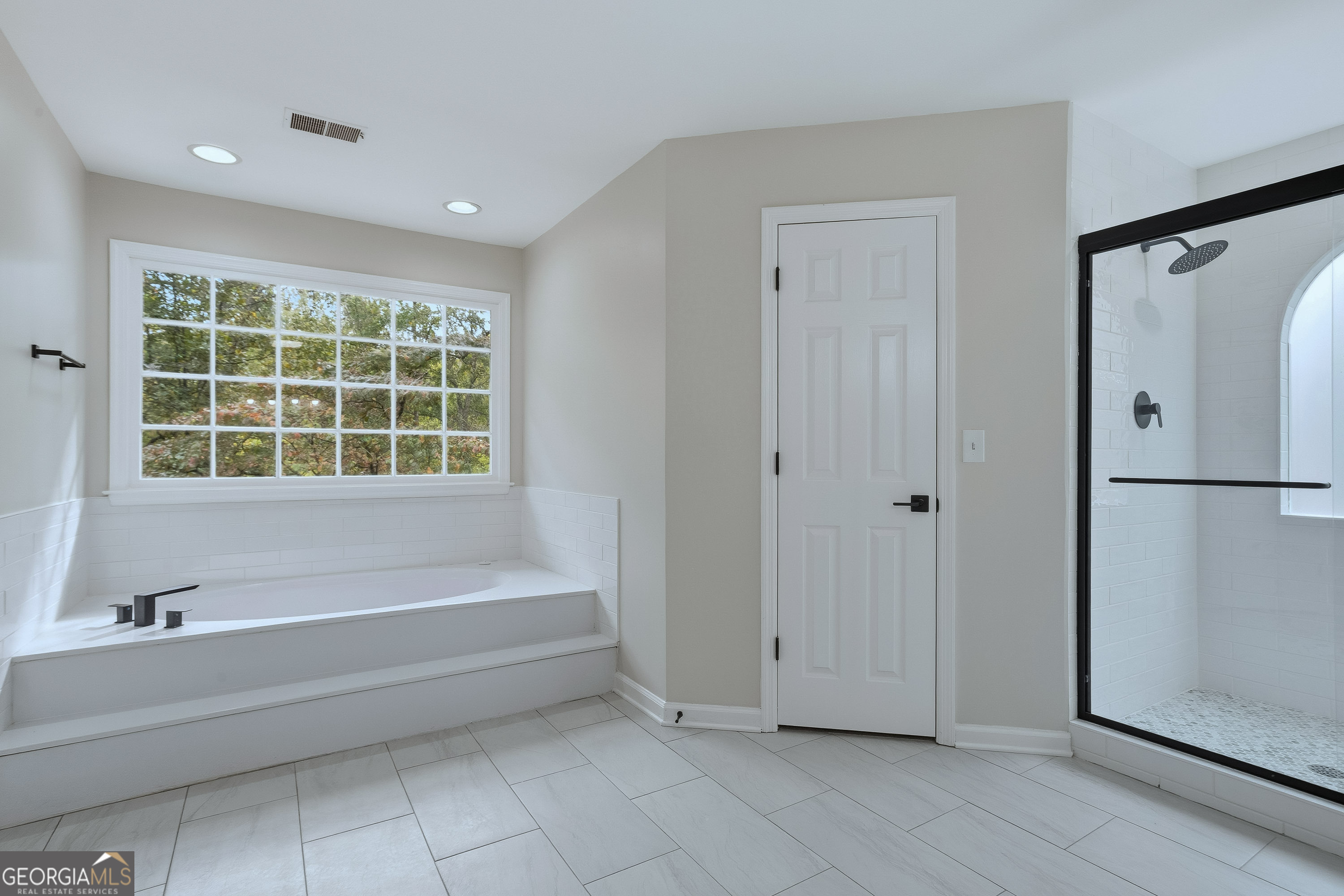 SOUTHLAKE WOODS - Residential