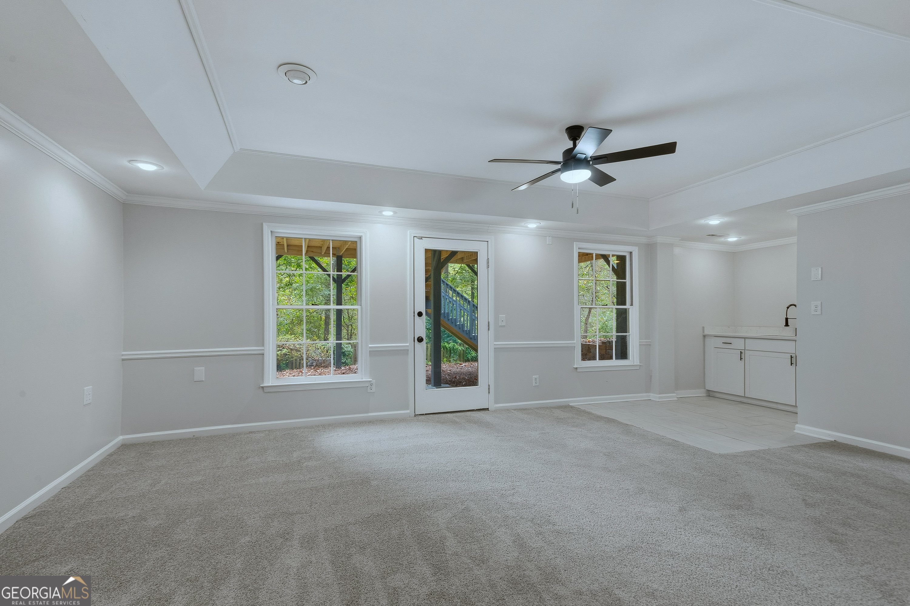 SOUTHLAKE WOODS - Residential