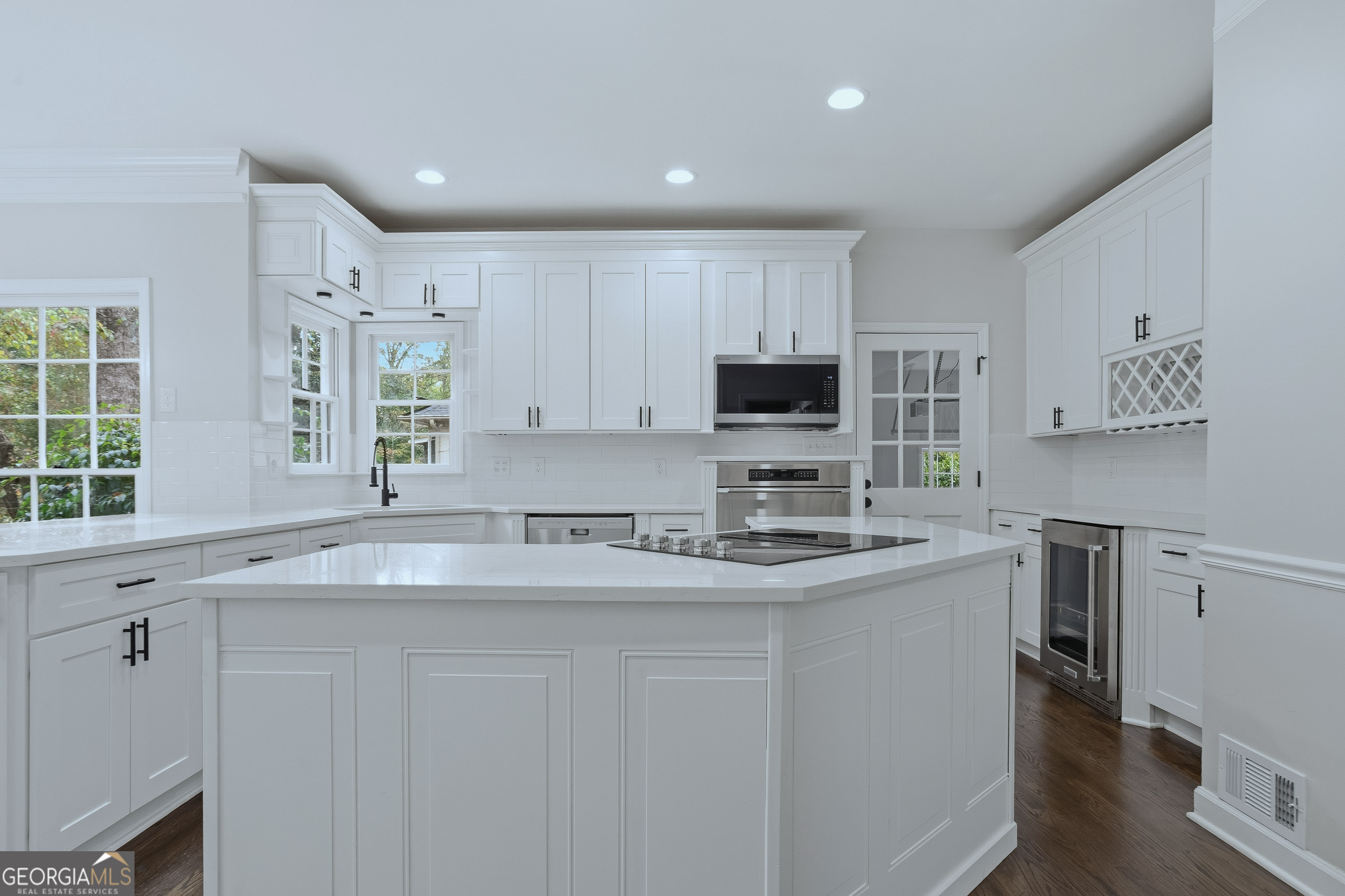 SOUTHLAKE WOODS - Residential