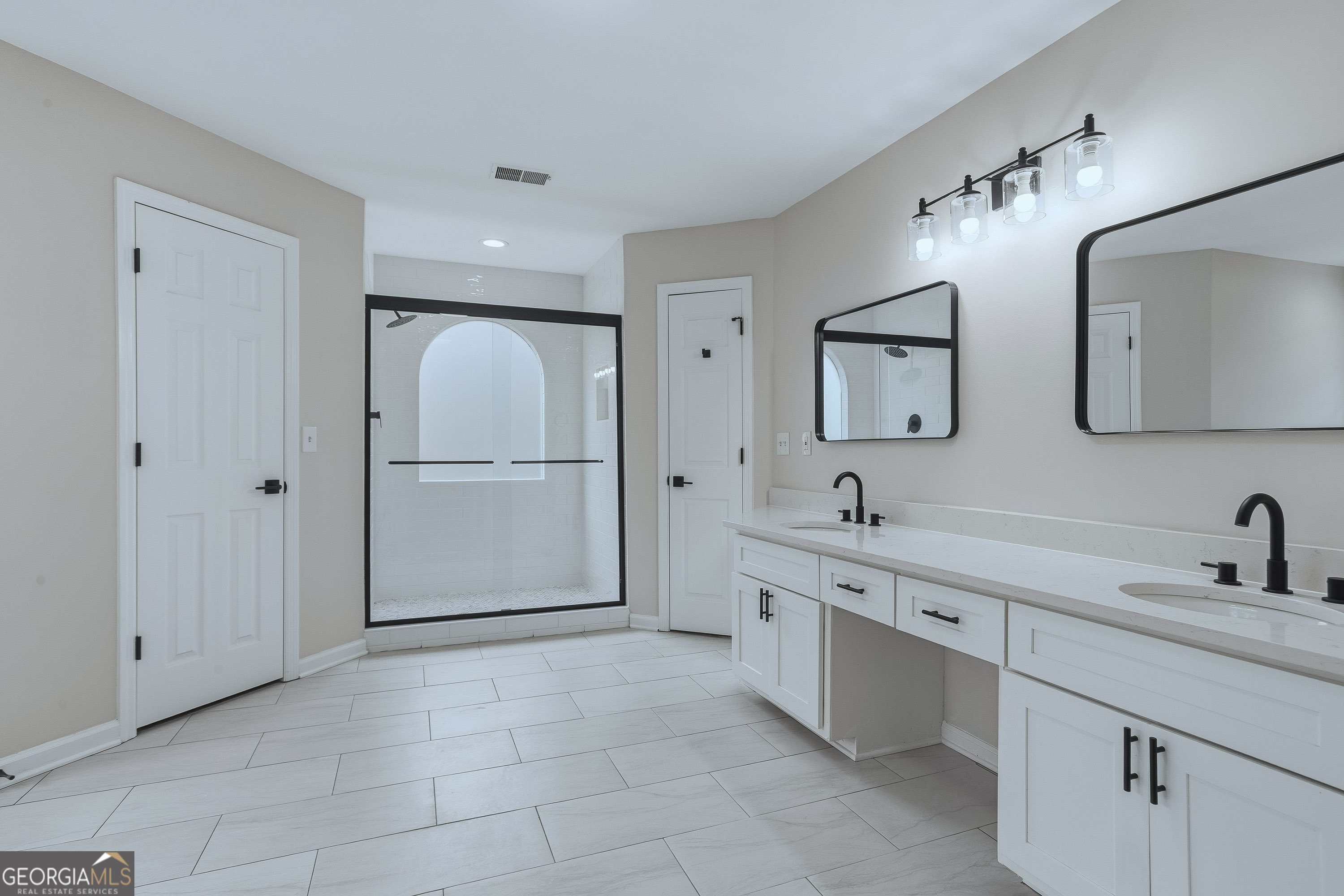 SOUTHLAKE WOODS - Residential