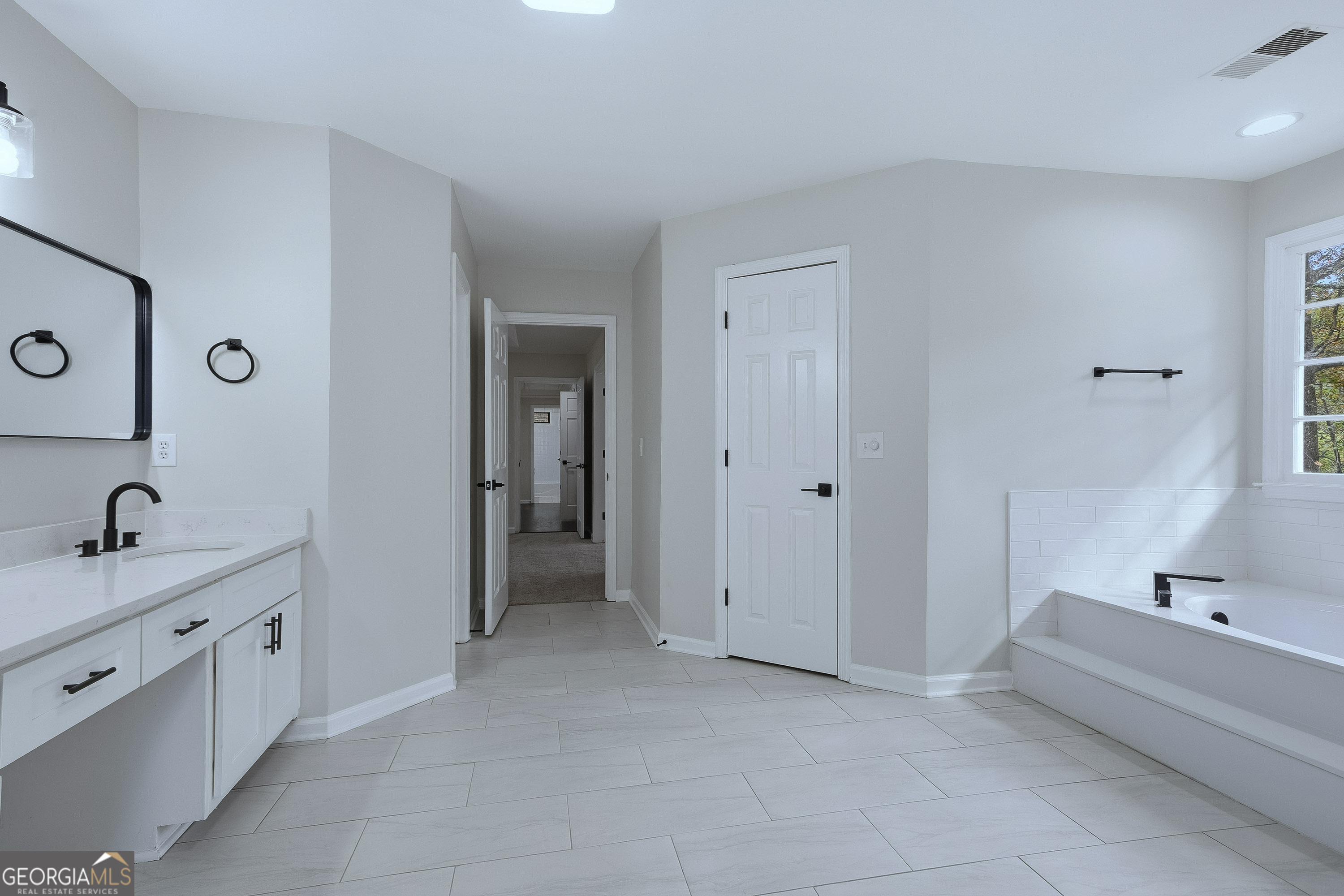 SOUTHLAKE WOODS - Residential