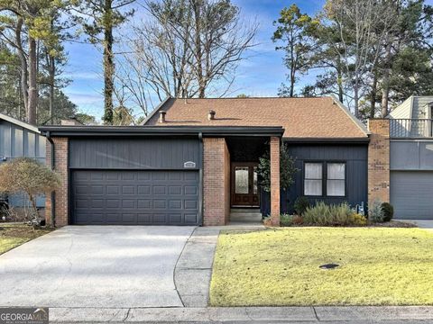 210 Leeward LN Roswell GA 30076