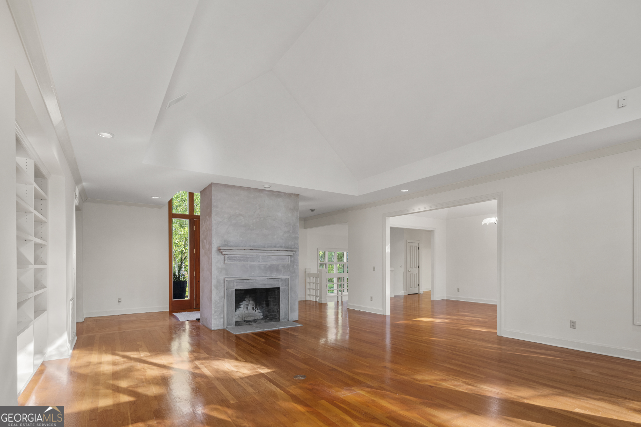 4 Mountain Ridge CT