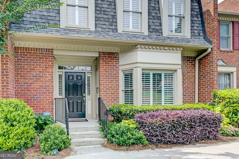 Photo of 10 NE Plantation Dr, Atlanta, GA 30324 (MLS # 10797856)