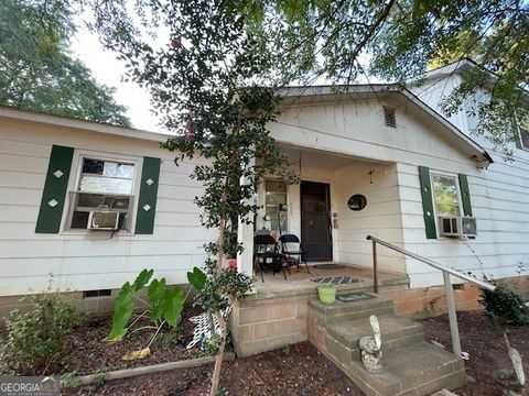 A home in Elberton