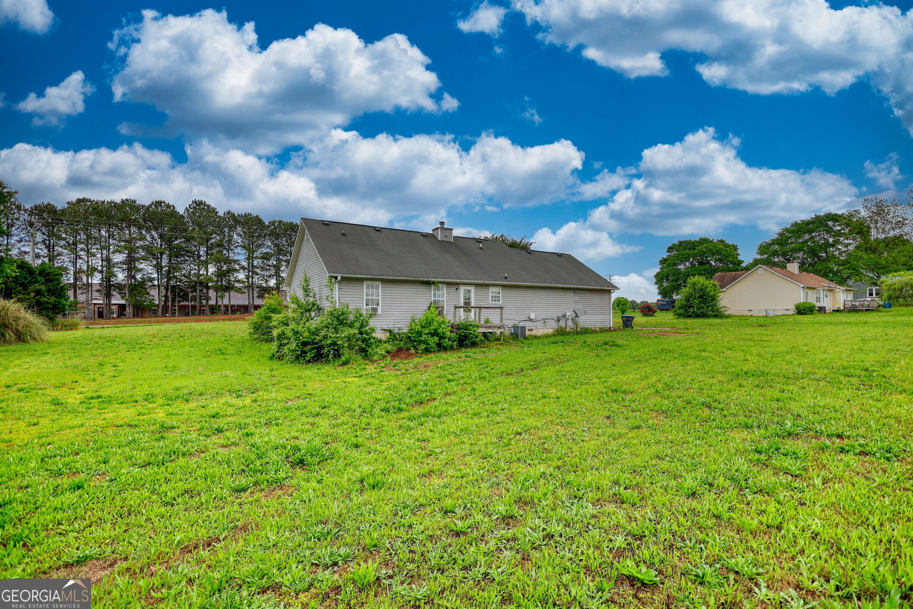 2068 Hampton Locust Grove RD