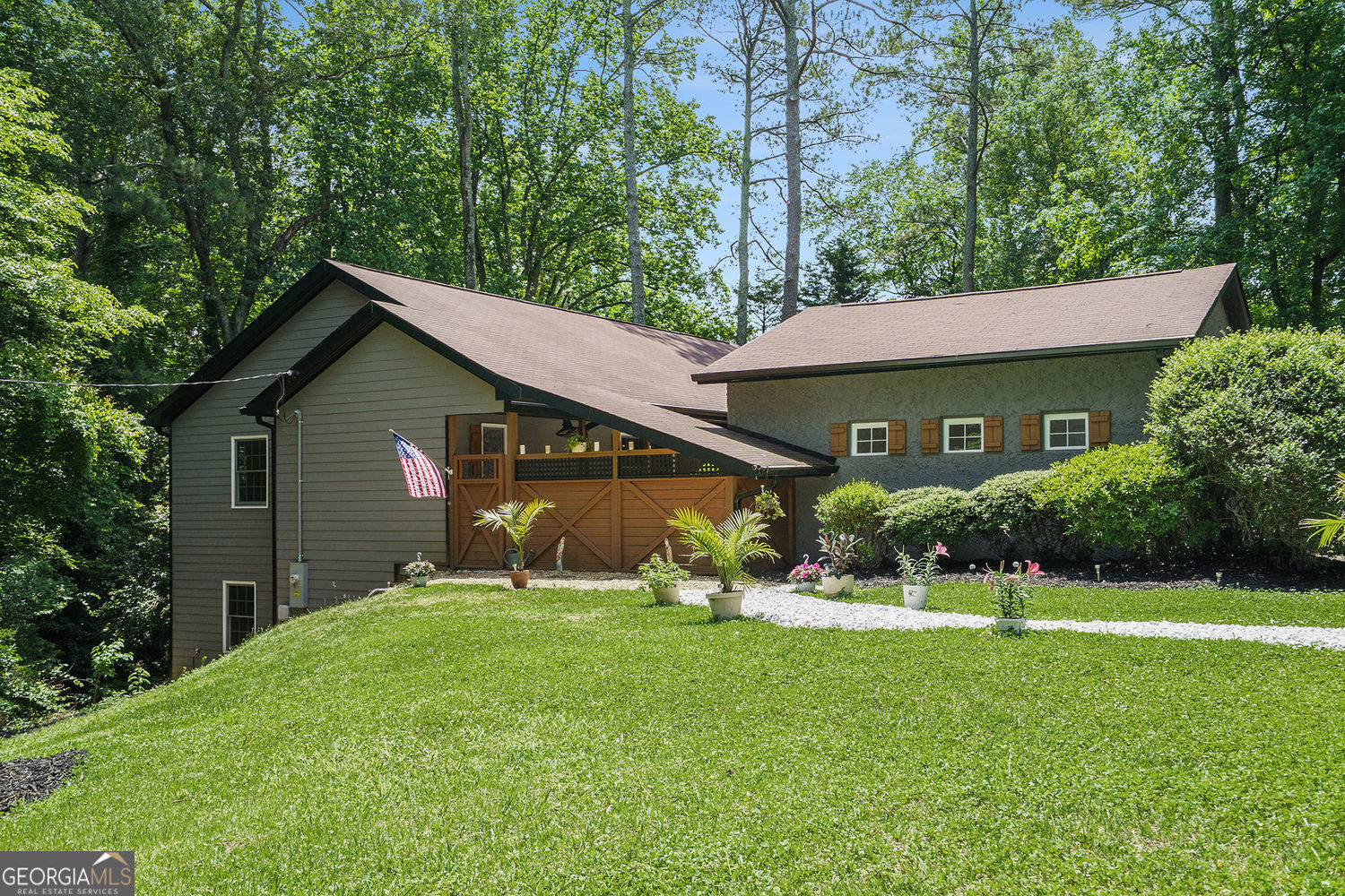 HOLLY HILLS ESTATES - Residential