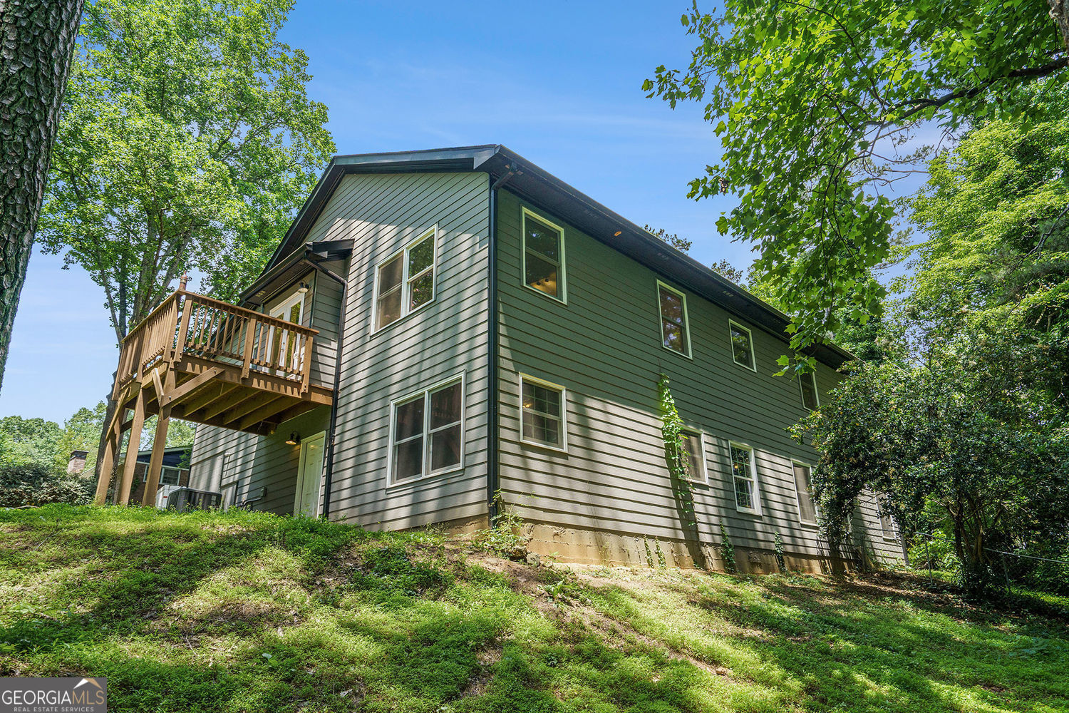 HOLLY HILLS ESTATES - Residential