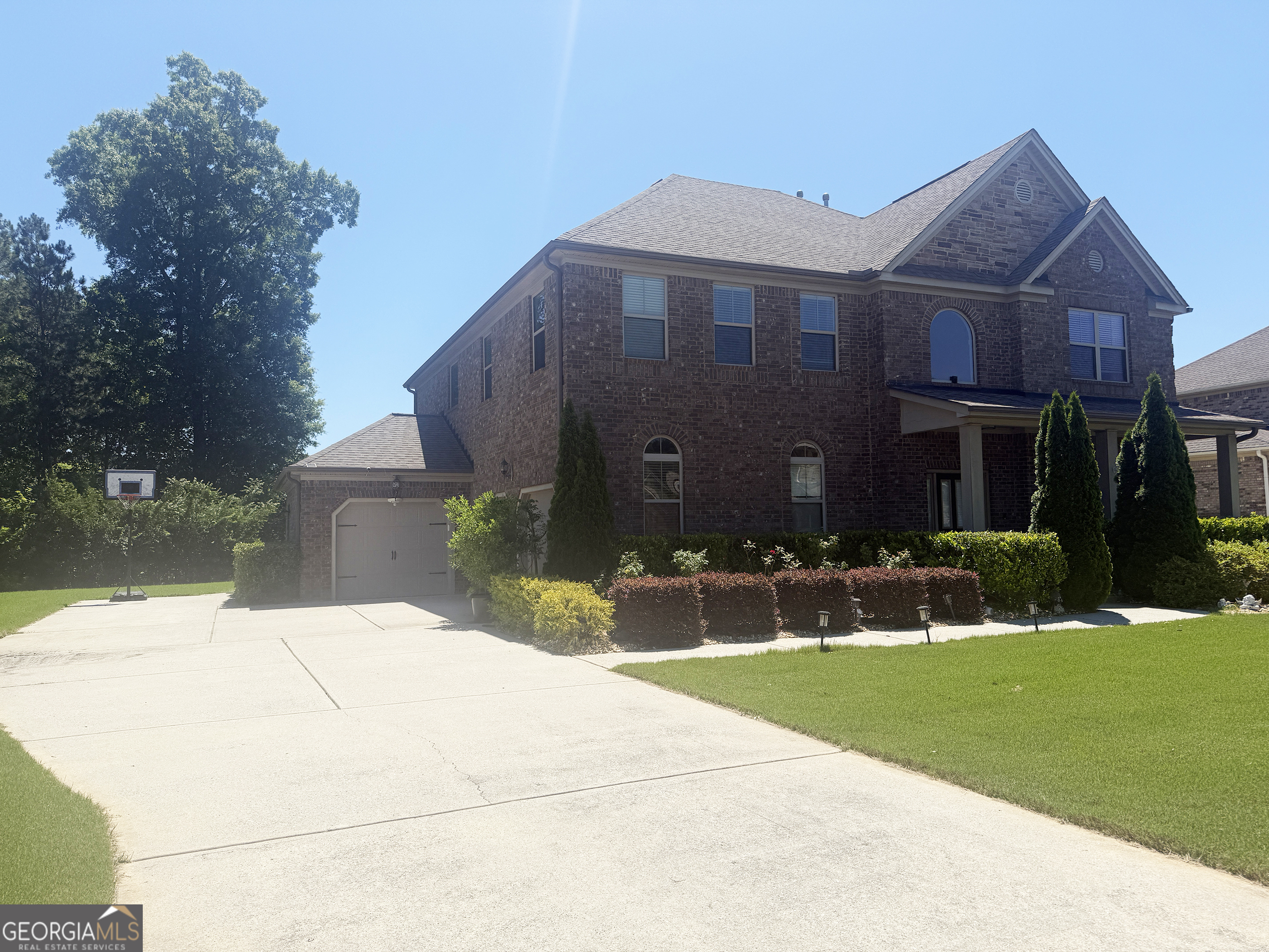 1869 Schofield DR