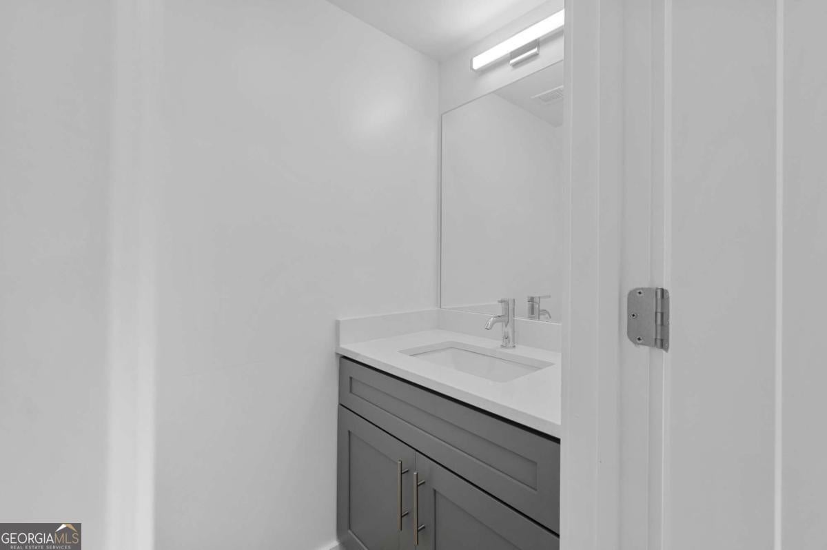 237 Howard ST NE 3