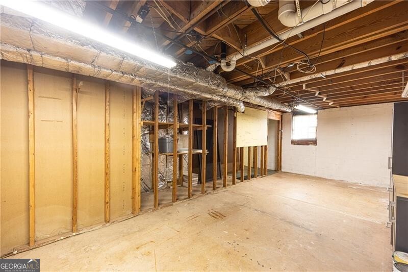 Tucker, Georgia 30084, United States, 3 Bedrooms Bedrooms, ,2 BathroomsBathrooms,Residential,Pending,112149