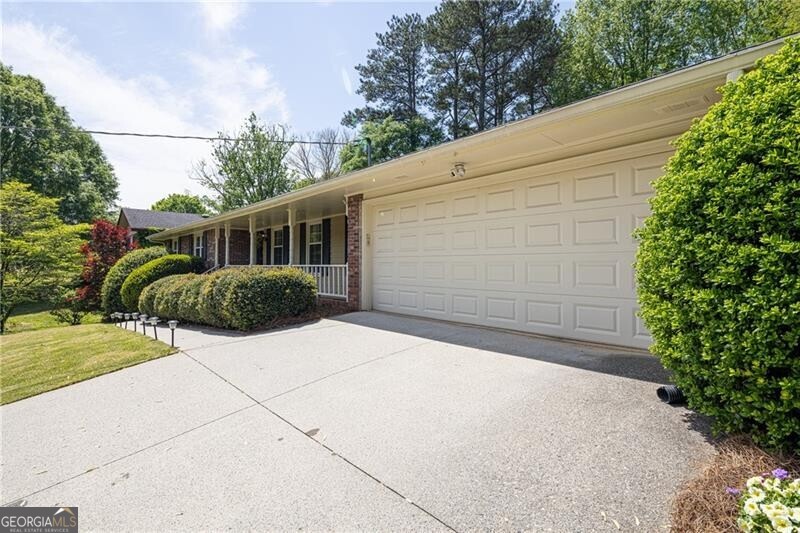 Tucker, Georgia 30084, United States, 3 Bedrooms Bedrooms, ,2 BathroomsBathrooms,Residential,Pending,112149