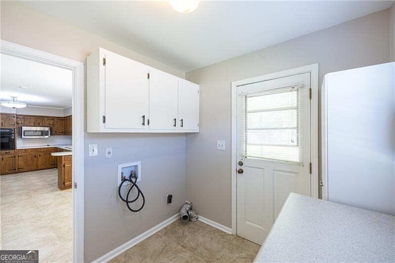 Tucker, Georgia 30084, United States, 3 Bedrooms Bedrooms, ,2 BathroomsBathrooms,Residential,Pending,112149