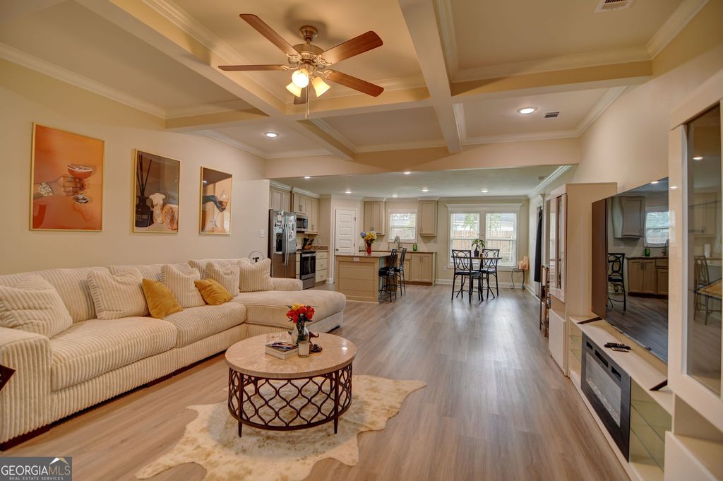 Photo of 2048 Meadow Cove Drive, Valdosta, GA 31605 (MLS # 10774000)