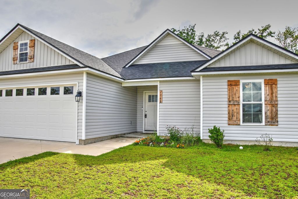 Photo of 2048 Meadow Cove Drive, Valdosta, GA 31605 (MLS # 10774000)
