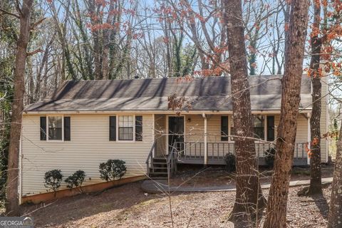 Photo of 4035 N Quail Drive, Douglasville, GA 30135 (MLS # 10696696)