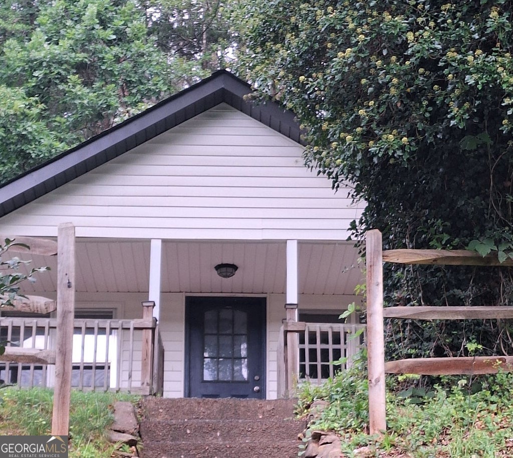 Photo of 523 Pantertown Circle, Mineral Bluff, GA 30559 (MLS # 10817328)
