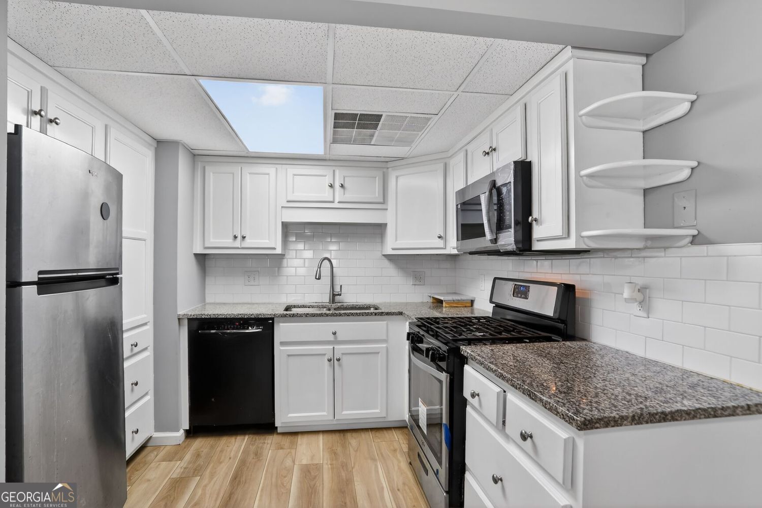 1728 Cotton Patch LN