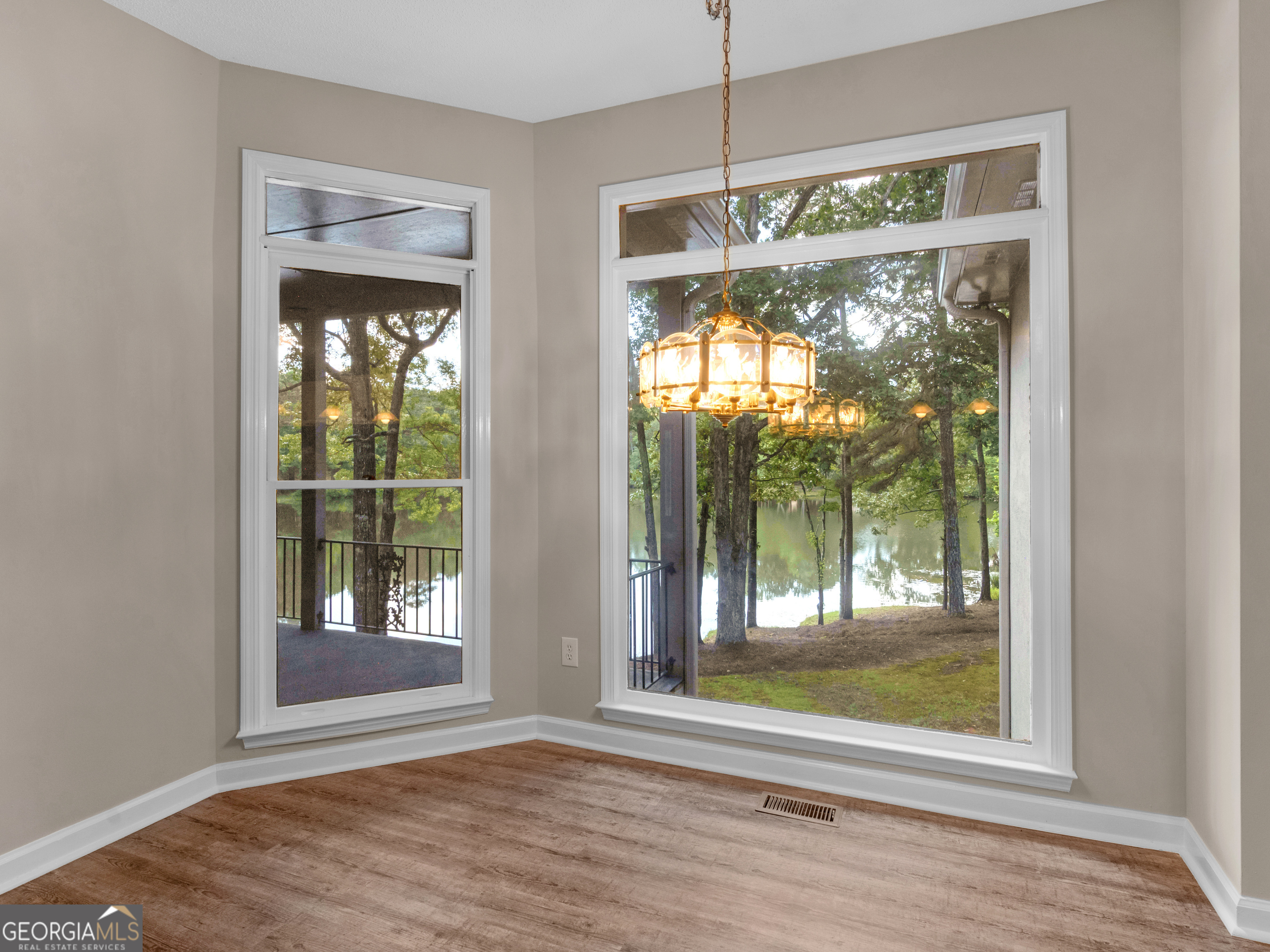 35 Hidden Lakes DR