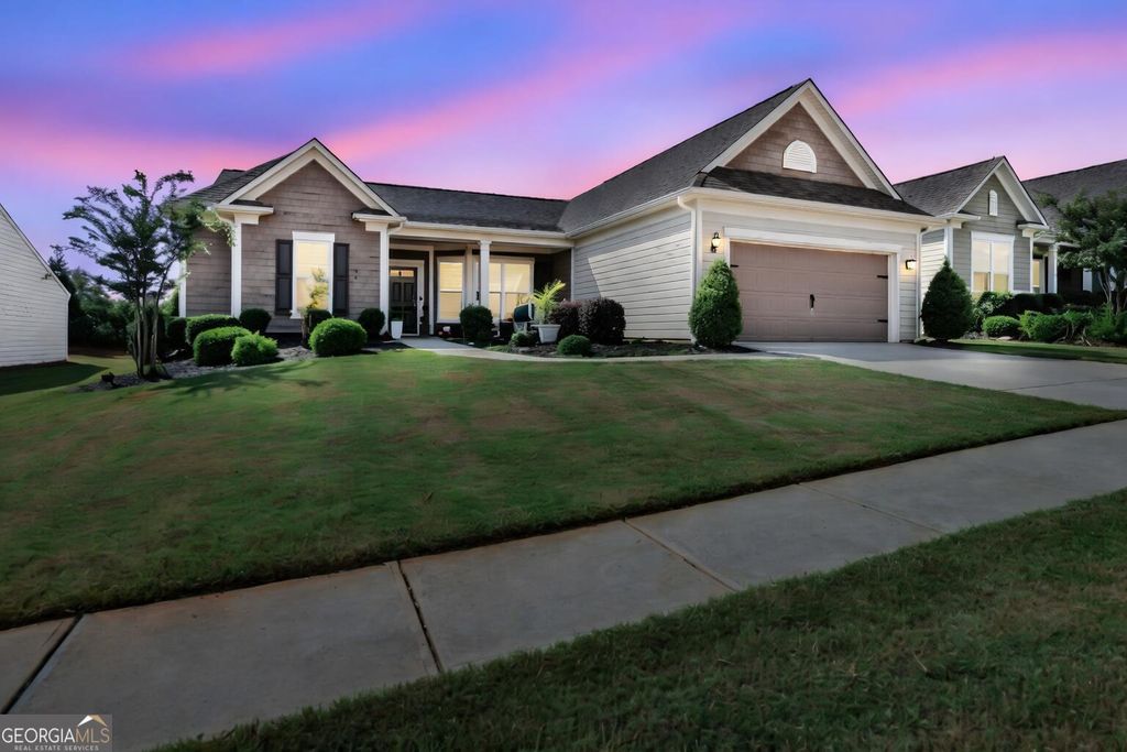 Photo of 203 Camelia Court, Griffin, GA 30223 (MLS # 10678033)