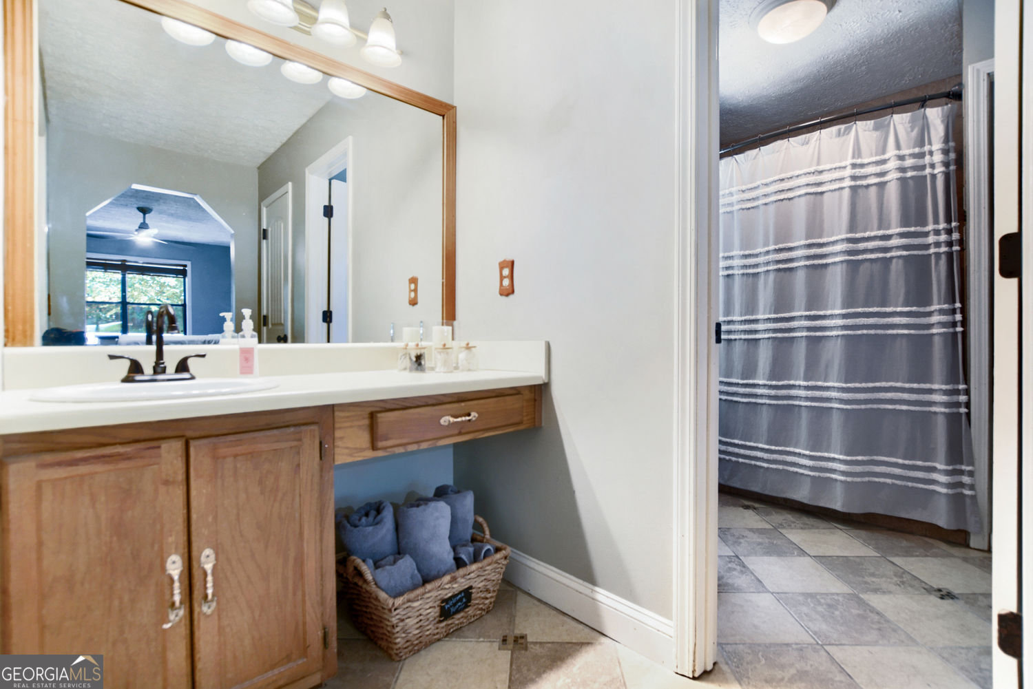 Dallas, Georgia 30132, United States, 3 Bedrooms Bedrooms, ,2 BathroomsBathrooms,Residential,Active,172869