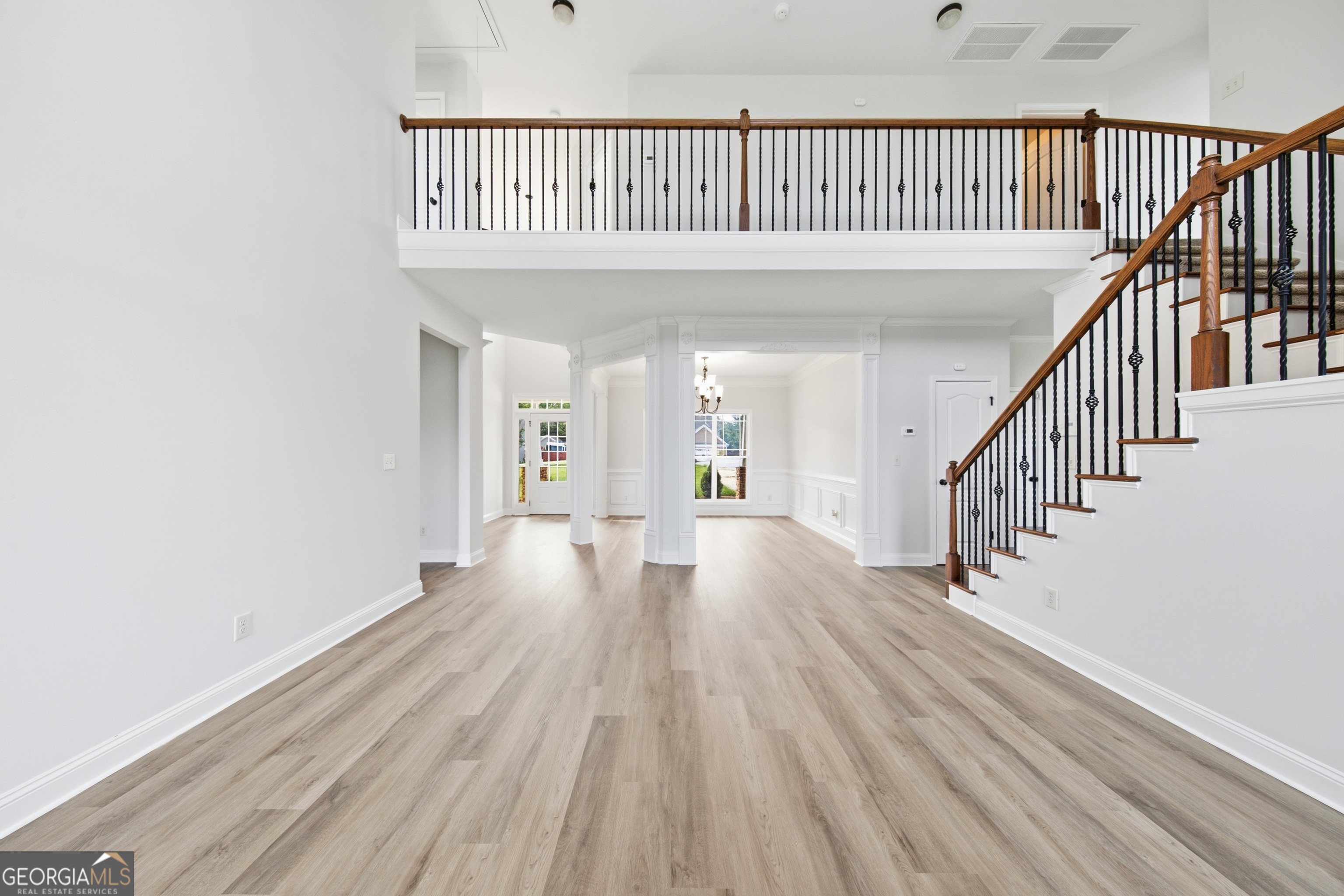 68 Kellenberg LN
