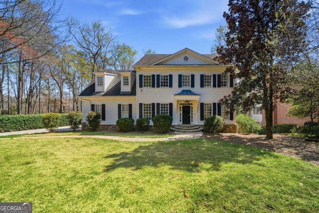 Photo of 1124 Moores Mill Road NW, Atlanta, GA 30327 (MLS # 10722918)