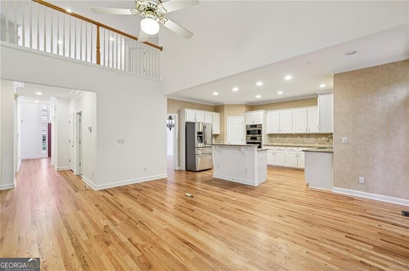 Cameron Manor - Residential