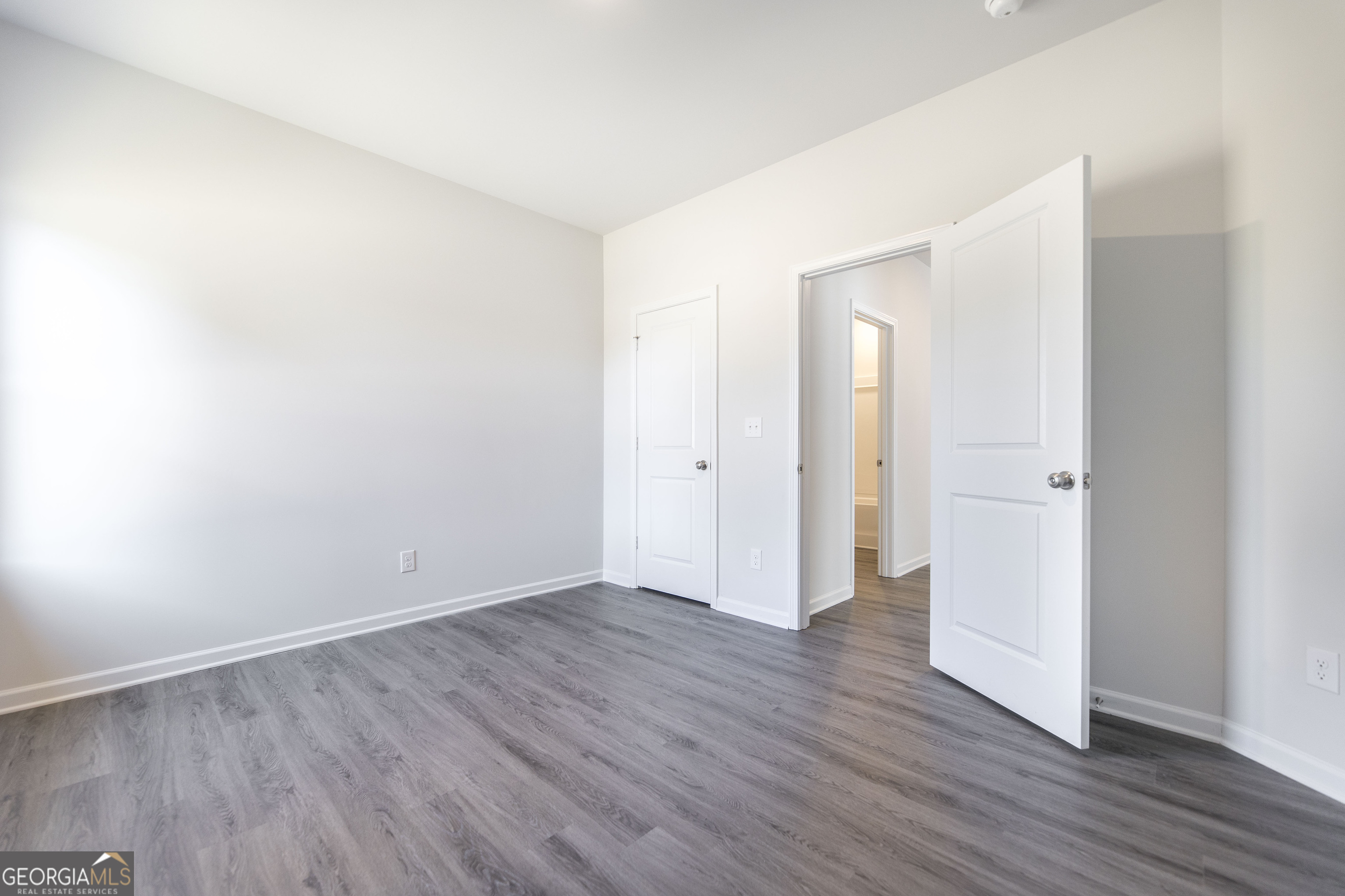 112 Monroe CT