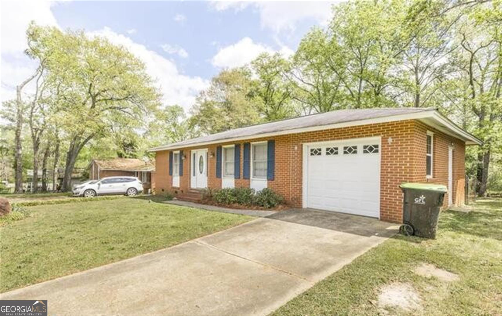104 Oakdale DR
