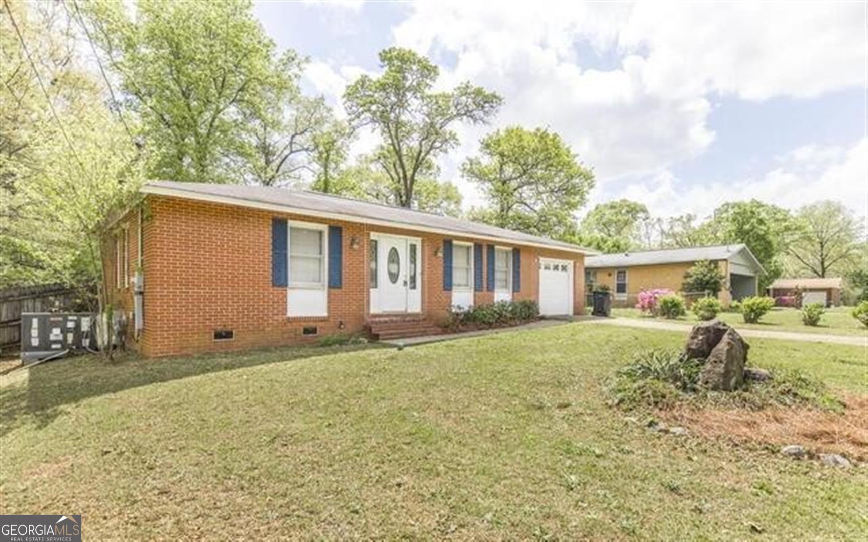 104 Oakdale DR