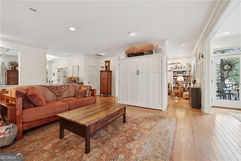 49 Buttonwood PL