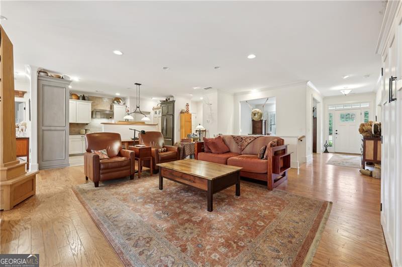 49 Buttonwood PL