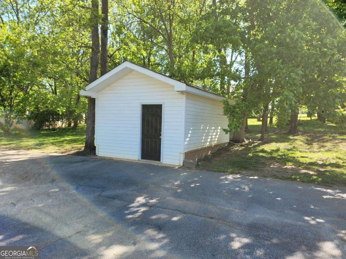 1250 Historic Hwy 441