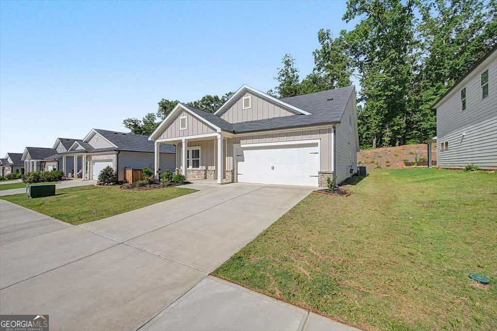 Photo of 358 Denali Butte Terrace, Canton, GA 30114 (MLS # 10787983)