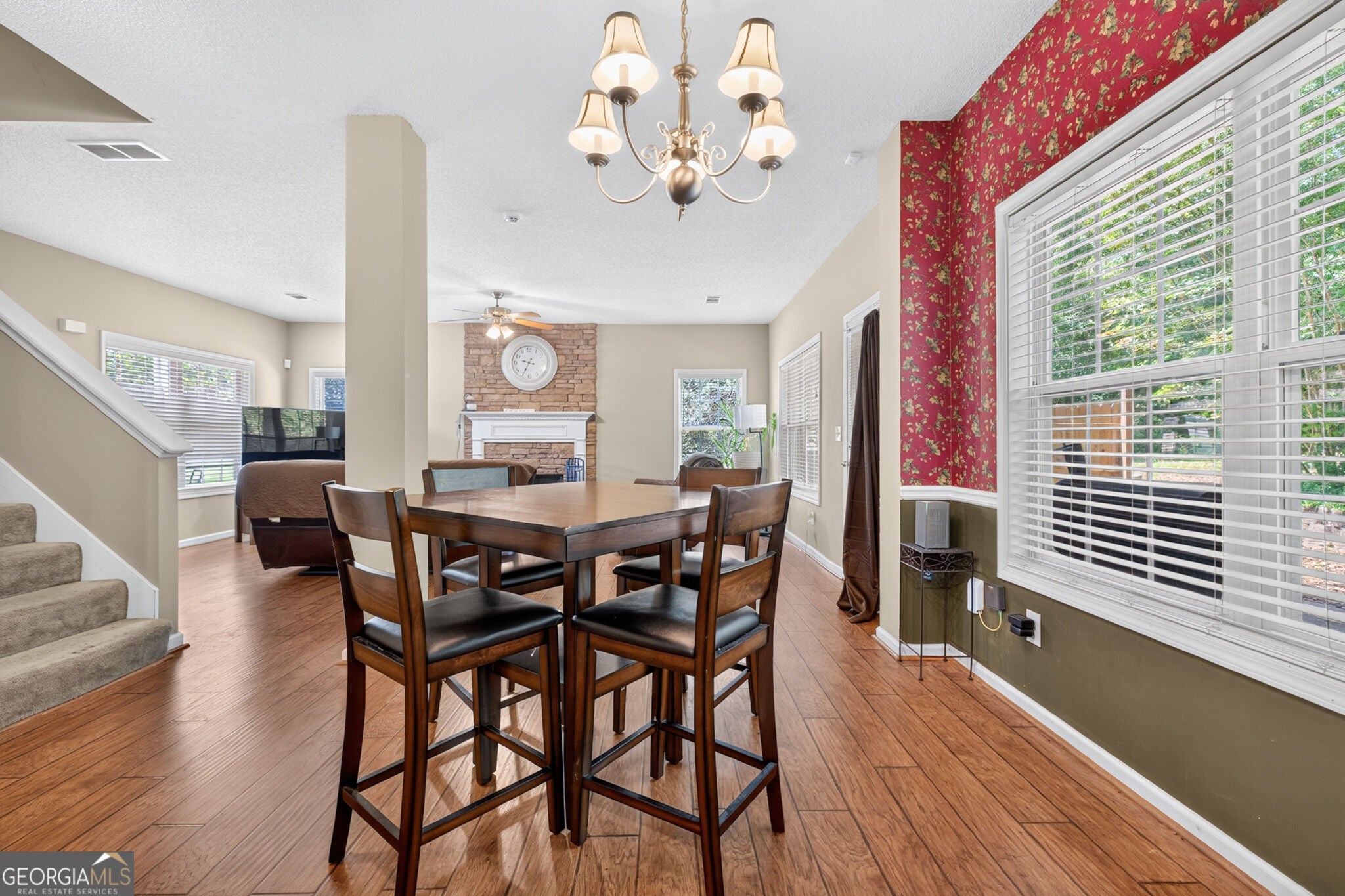 111 Autumn Ridge DR