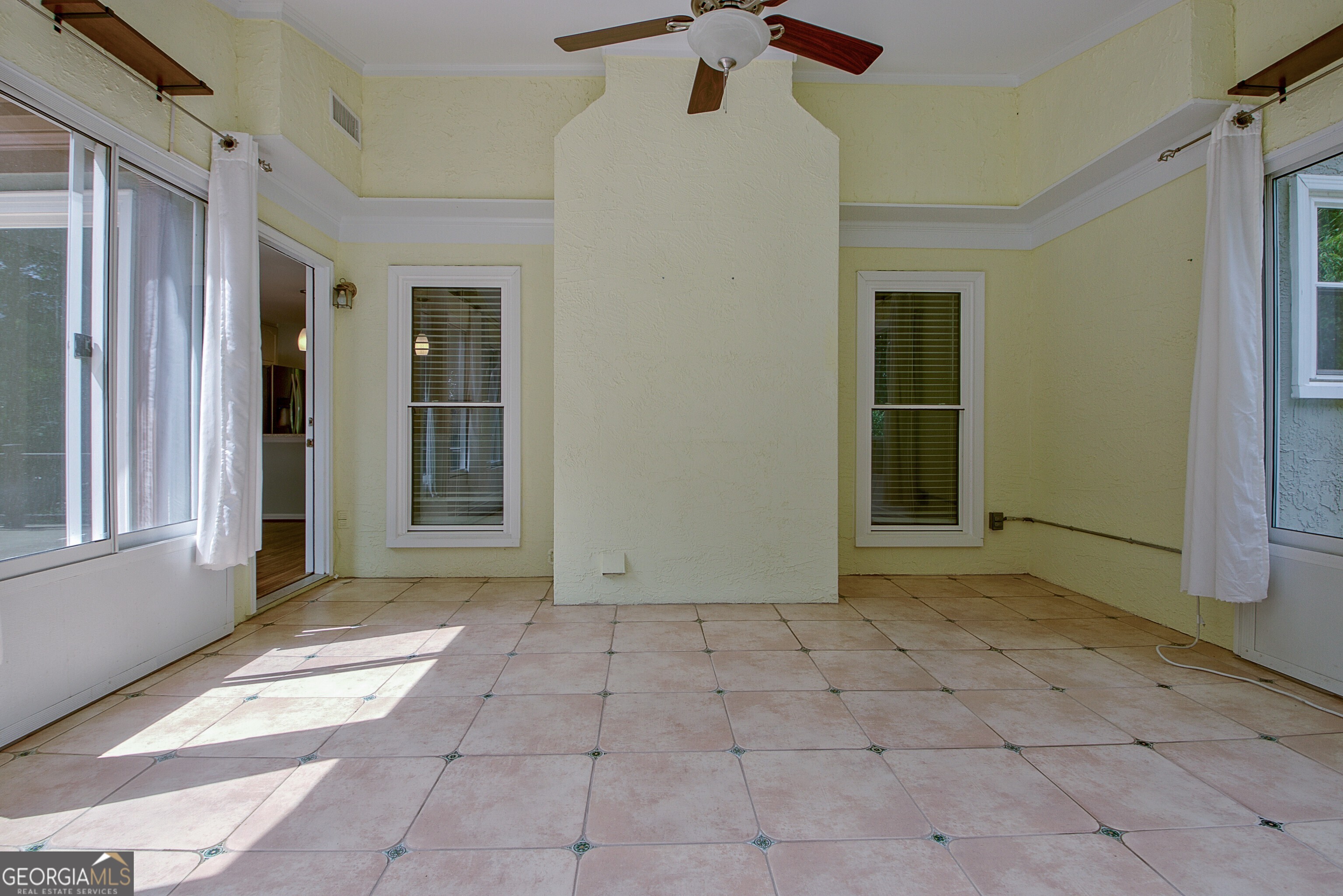 Peachtree City, Georgia 30269, United States, 3 Bedrooms Bedrooms, ,2 BathroomsBathrooms,Residential,Active,124824