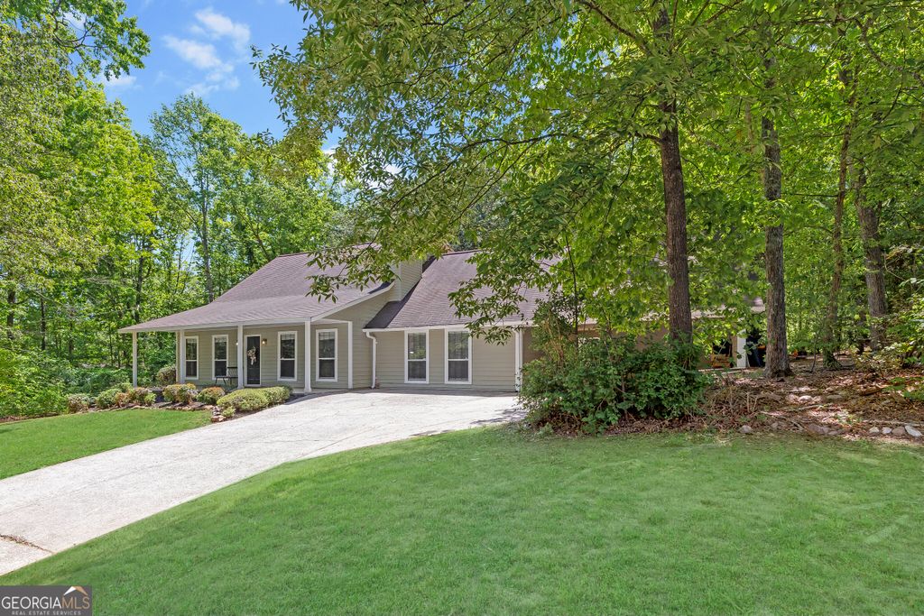 Photo of 5525 Dorsett Shoals Lane, Douglasville, GA 30135 (MLS # 10737681)