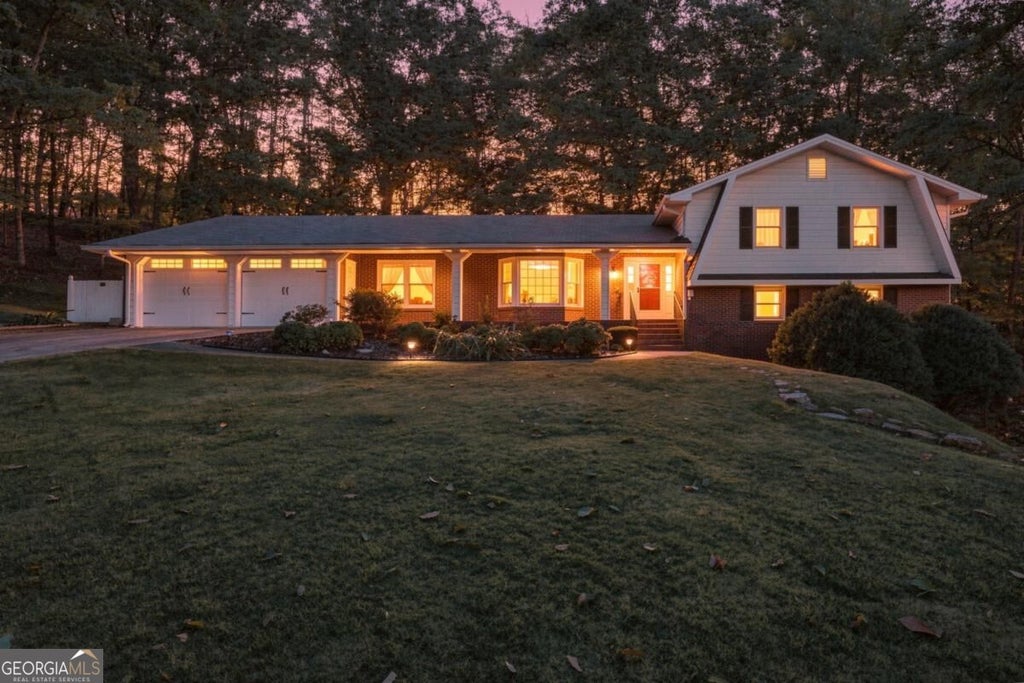 Photo of 2555 Ridge Park Drive, Cumming, GA 30040 (MLS # 10869749)