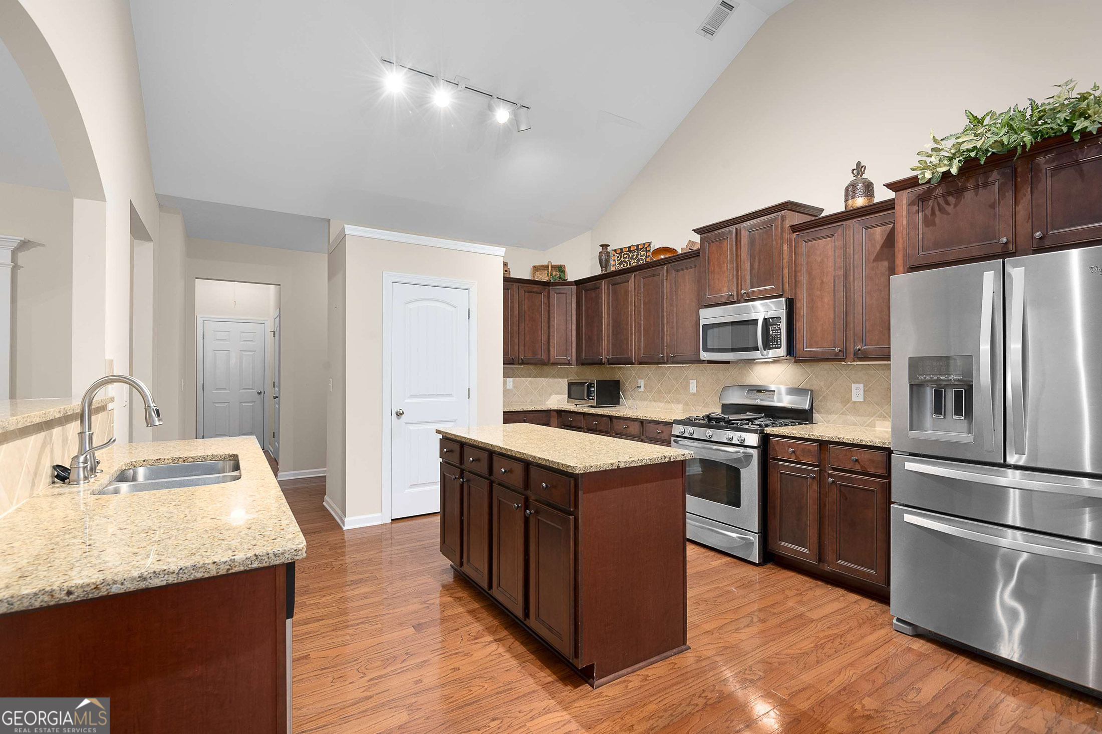 Heritage Pointe - Residential