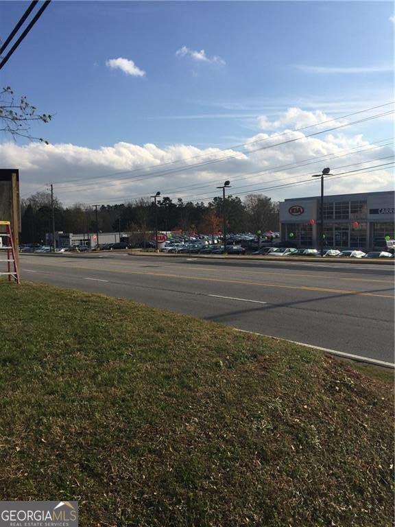 2475 Smith RD