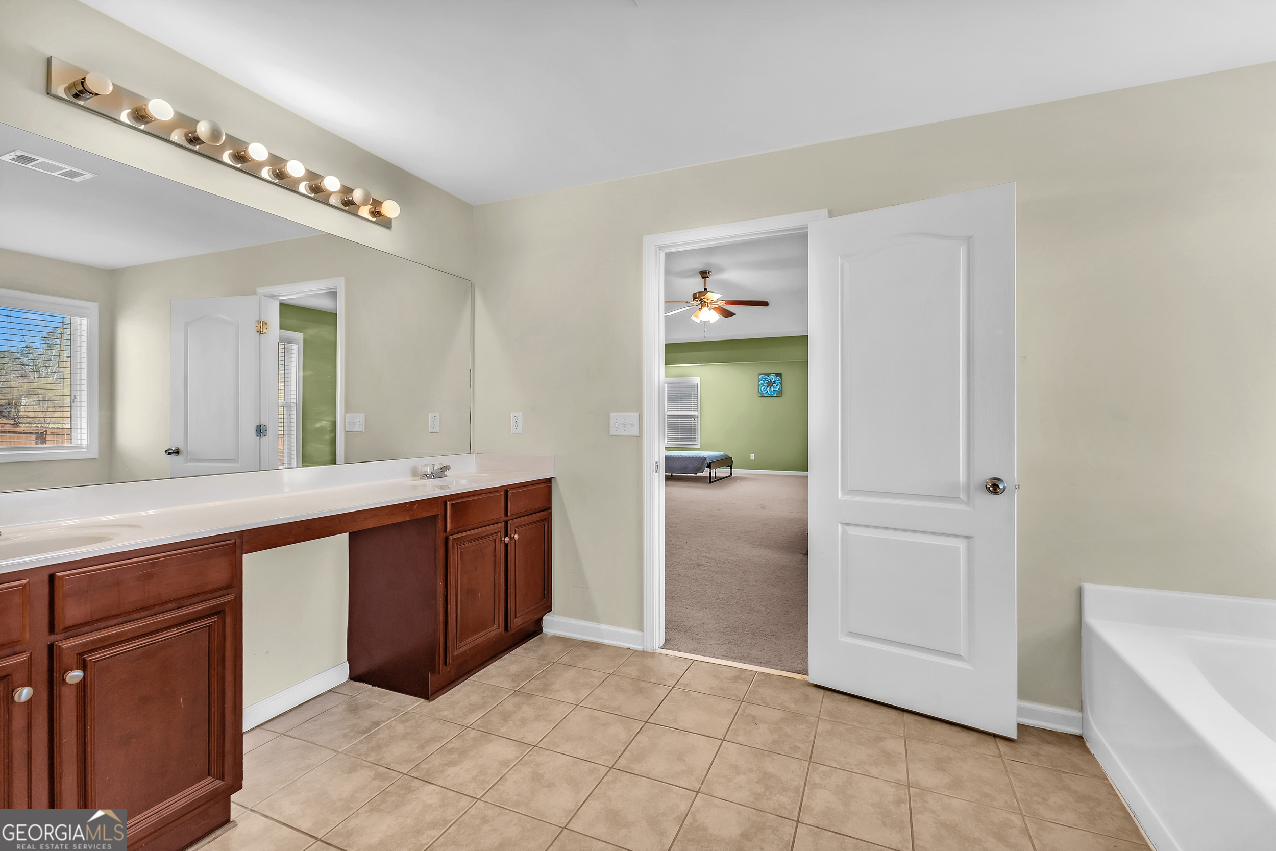 McDonough, Georgia 30252, United States, 5 Bedrooms Bedrooms, ,4 BathroomsBathrooms,Residential,Active,14203